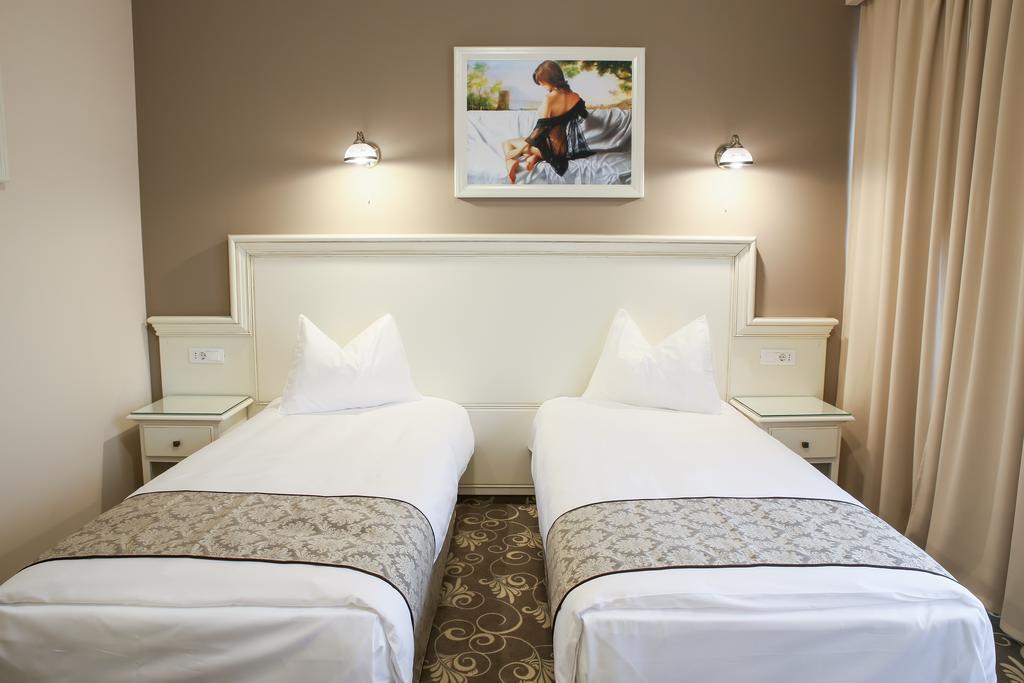 Hotel Montana Vişeu de Sus Kamer foto