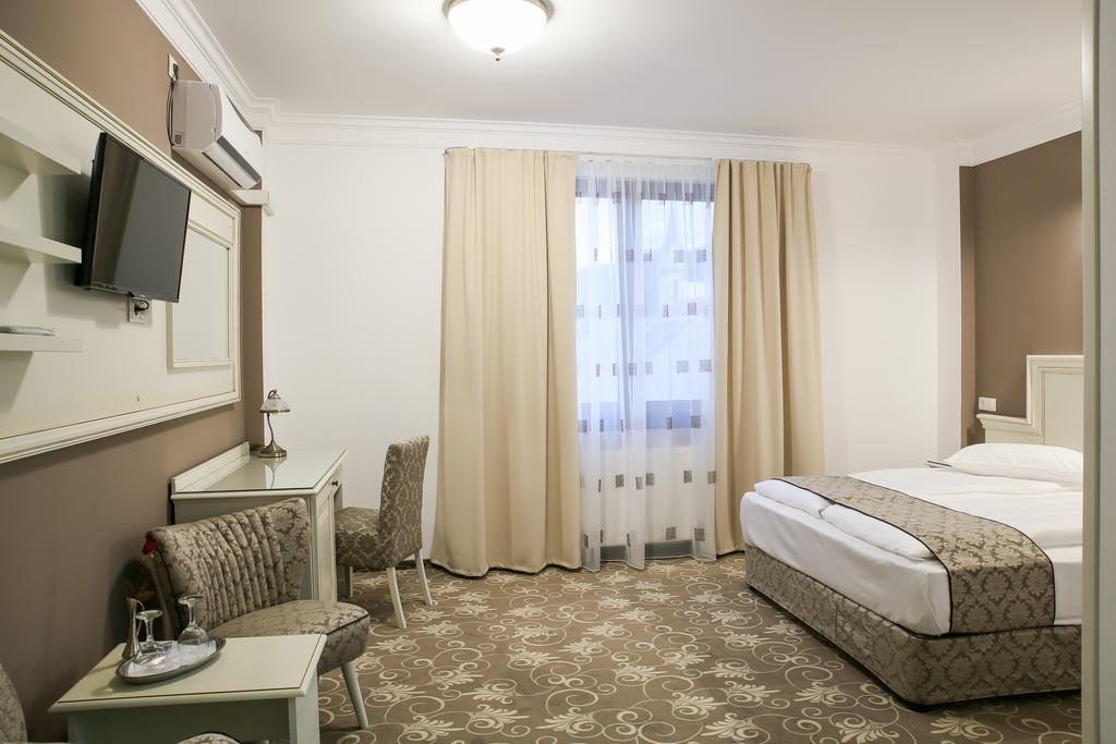 Hotel Montana Vişeu de Sus Kamer foto