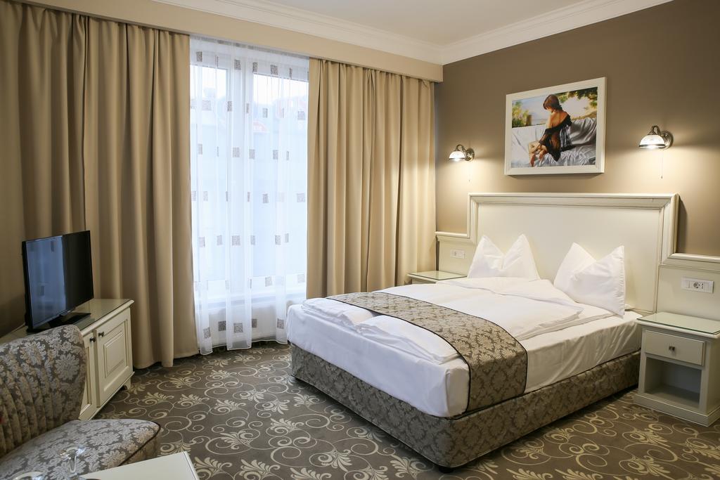 Hotel Montana Vişeu de Sus Kamer foto