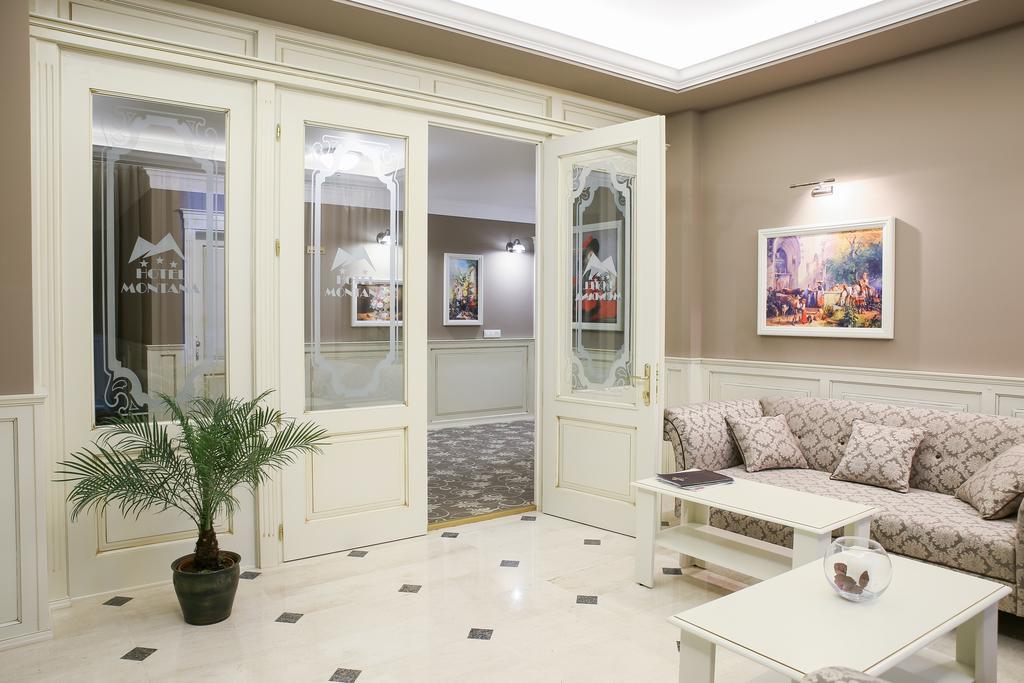 Hotel Montana Vişeu de Sus Buitenkant foto